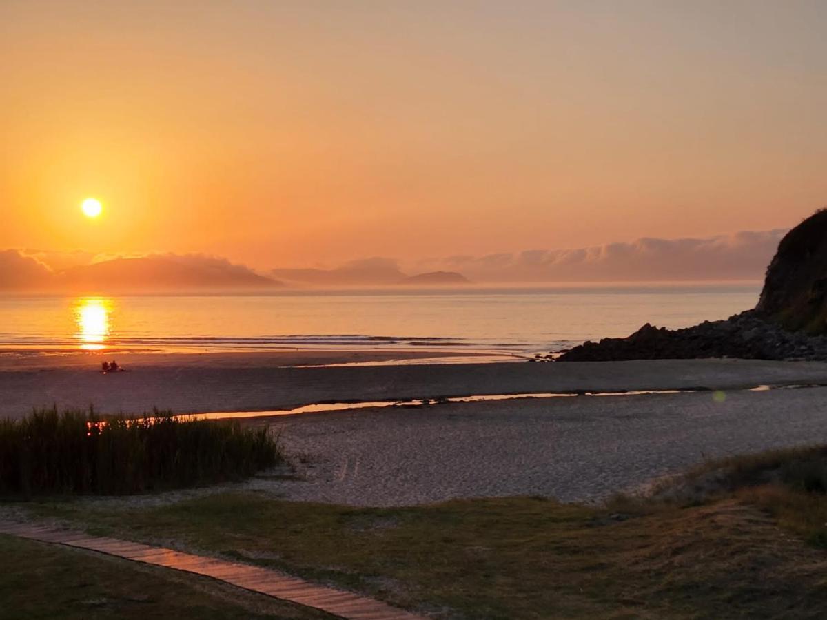 Hotel Os Faroles Playa De Esteiro Lago  Kültér fotó